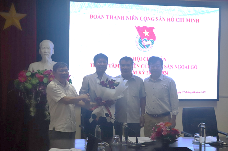 Chúc mừng ban chấp hành chi đoàn khóa 2019-2022 đã hoàn thành tổi nhiệm vụ